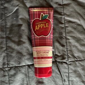 Bath & Body Works Champagne Apple & Honey Body Cream